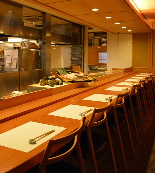 カウンター席